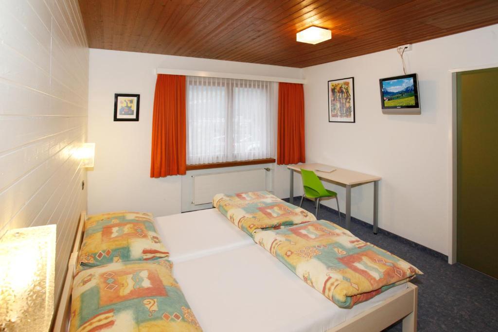 Hotel Krone Attinghausen Quarto foto